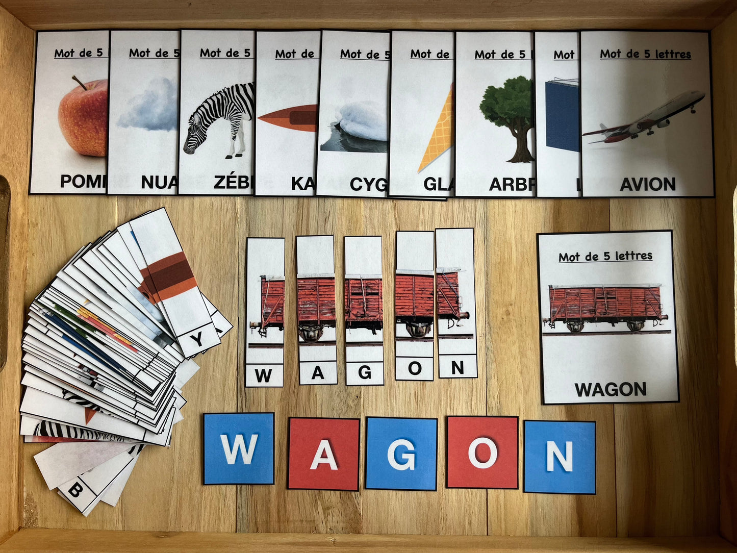 mot de 5 lettres puzzle et lettres en vrac